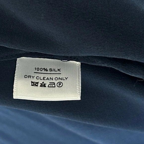 Cuyana 100% Silk Shirt Button Down Long Sleeve Dress Navy size M like new - Picture 11 of 14
